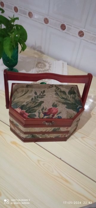 Caixa de costura nova