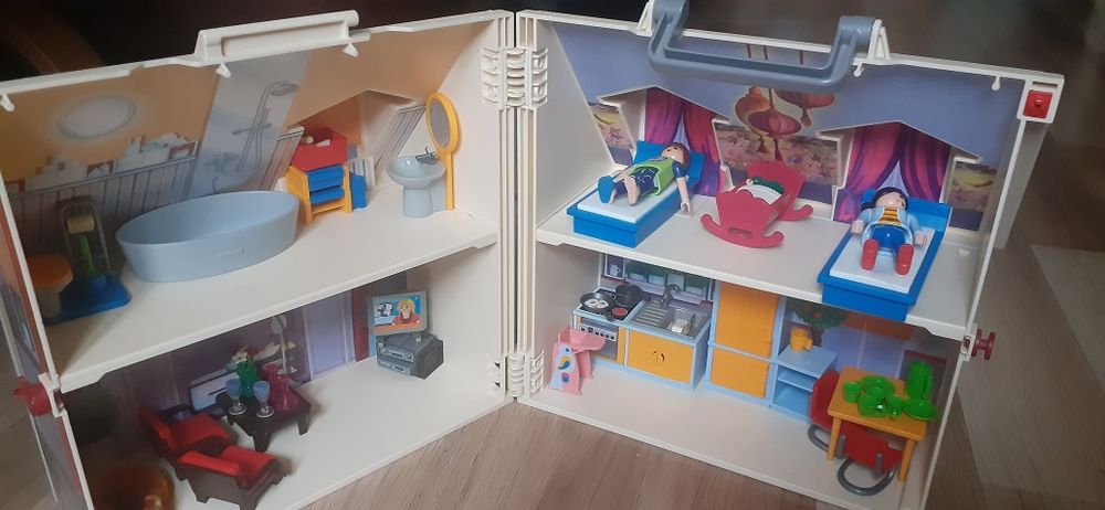 Domek play mobil