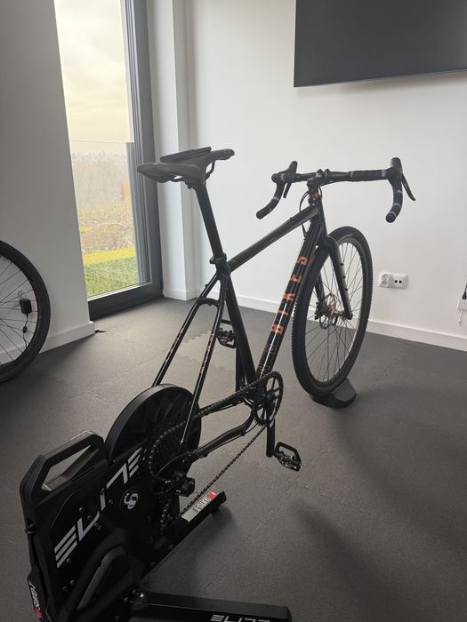 Gravel NS bike Rag +2 28’’ + interaktywny trenażer Elite Suito-T