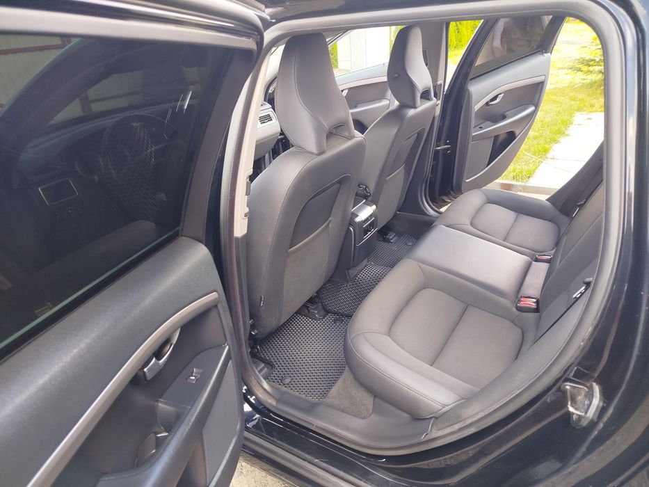 Volvo V70  2,4 D5.  4x4