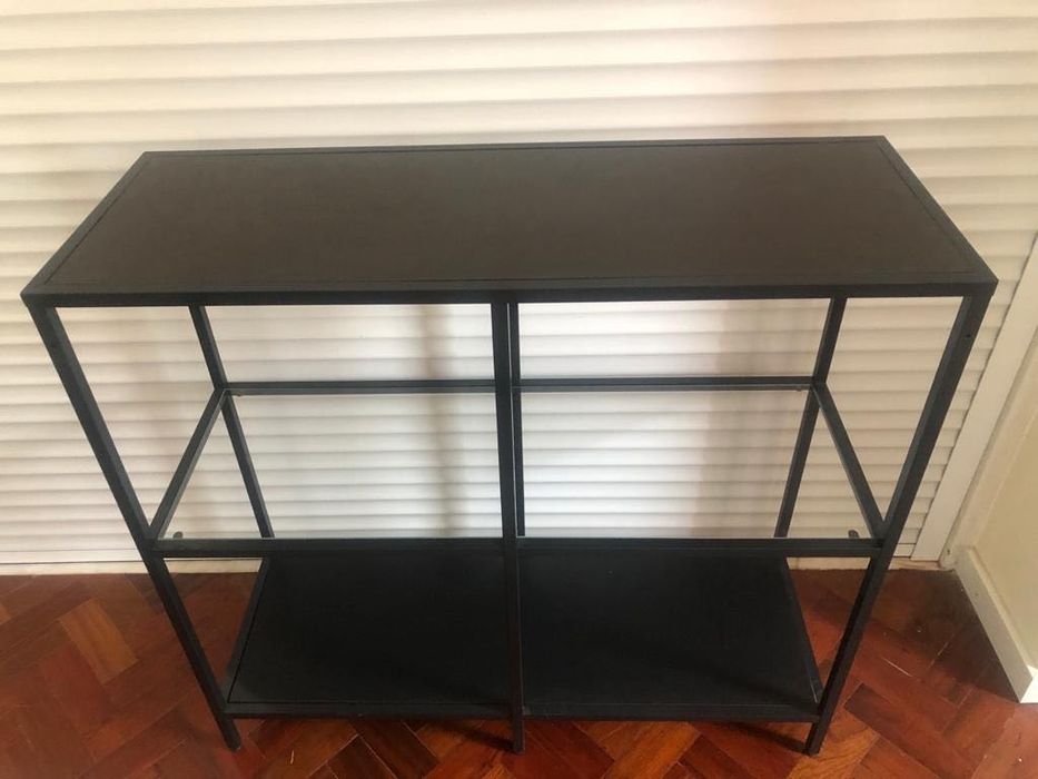 Aparador Ikea versátil