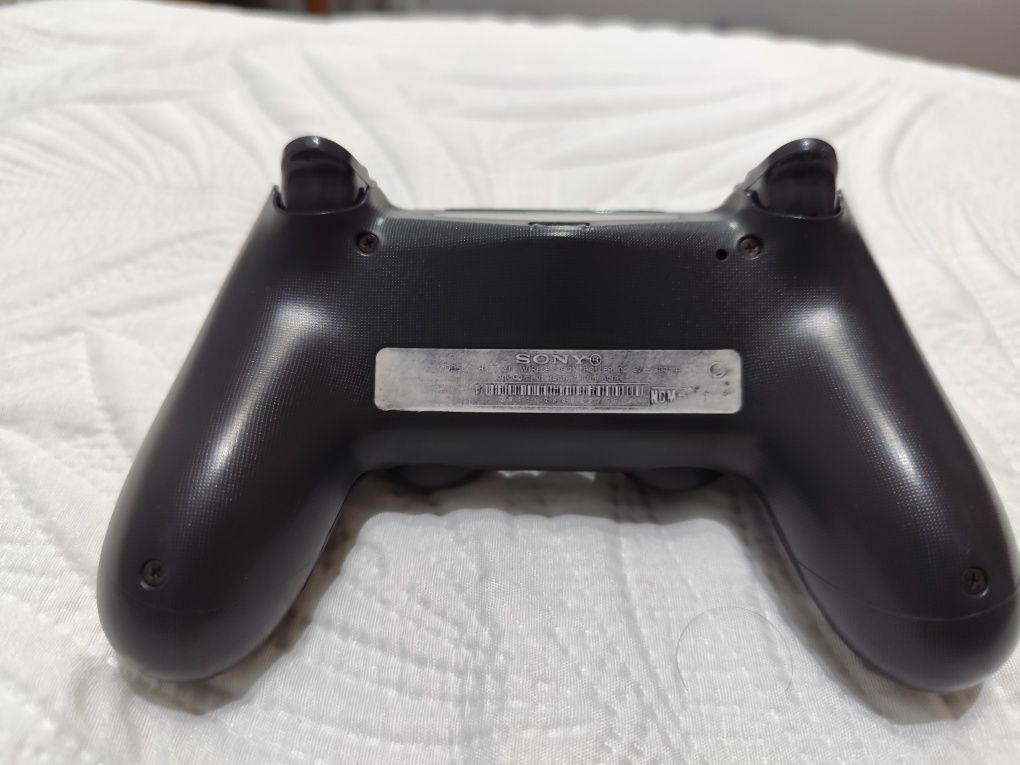 Comando PS4 preto