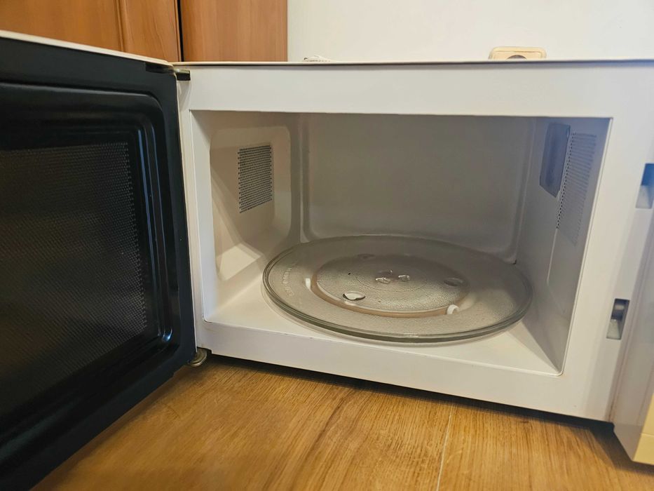 piekarnik indesit oraz mikrofalówka electrolux