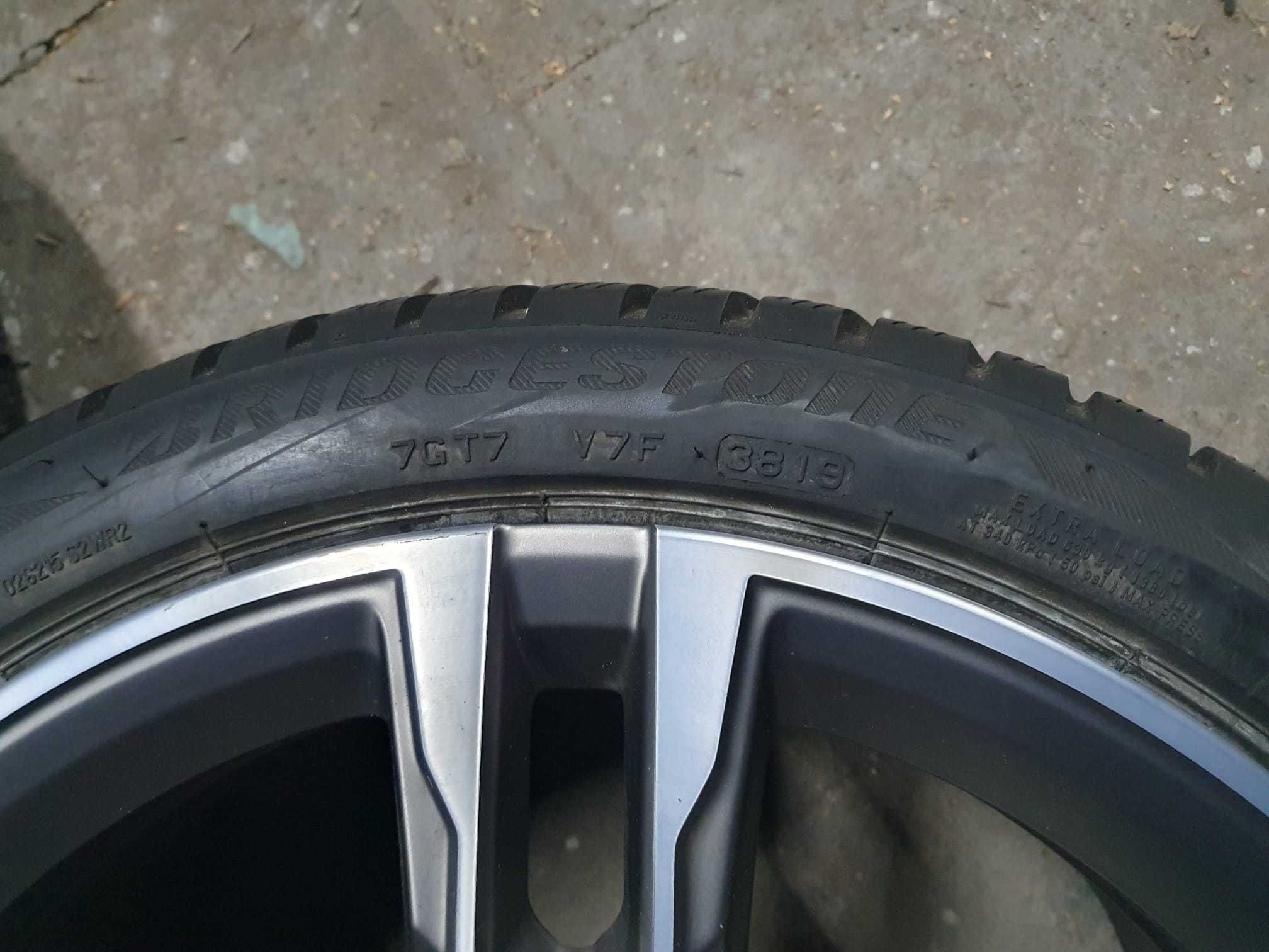 Alufelgi BMW M1 F40 M-pakiet 8J18 ET54 8.053.524 Bridgestone 225/40R18