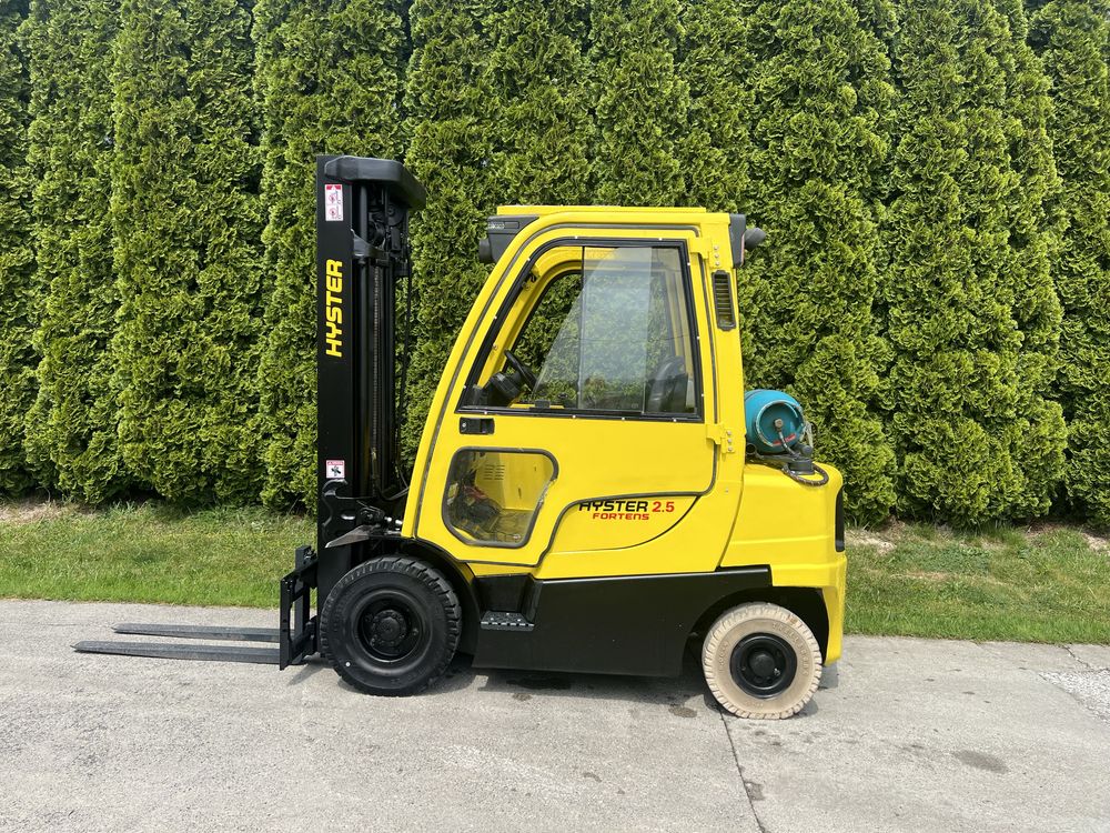 Wozek widlowy Hyster 2,5 t