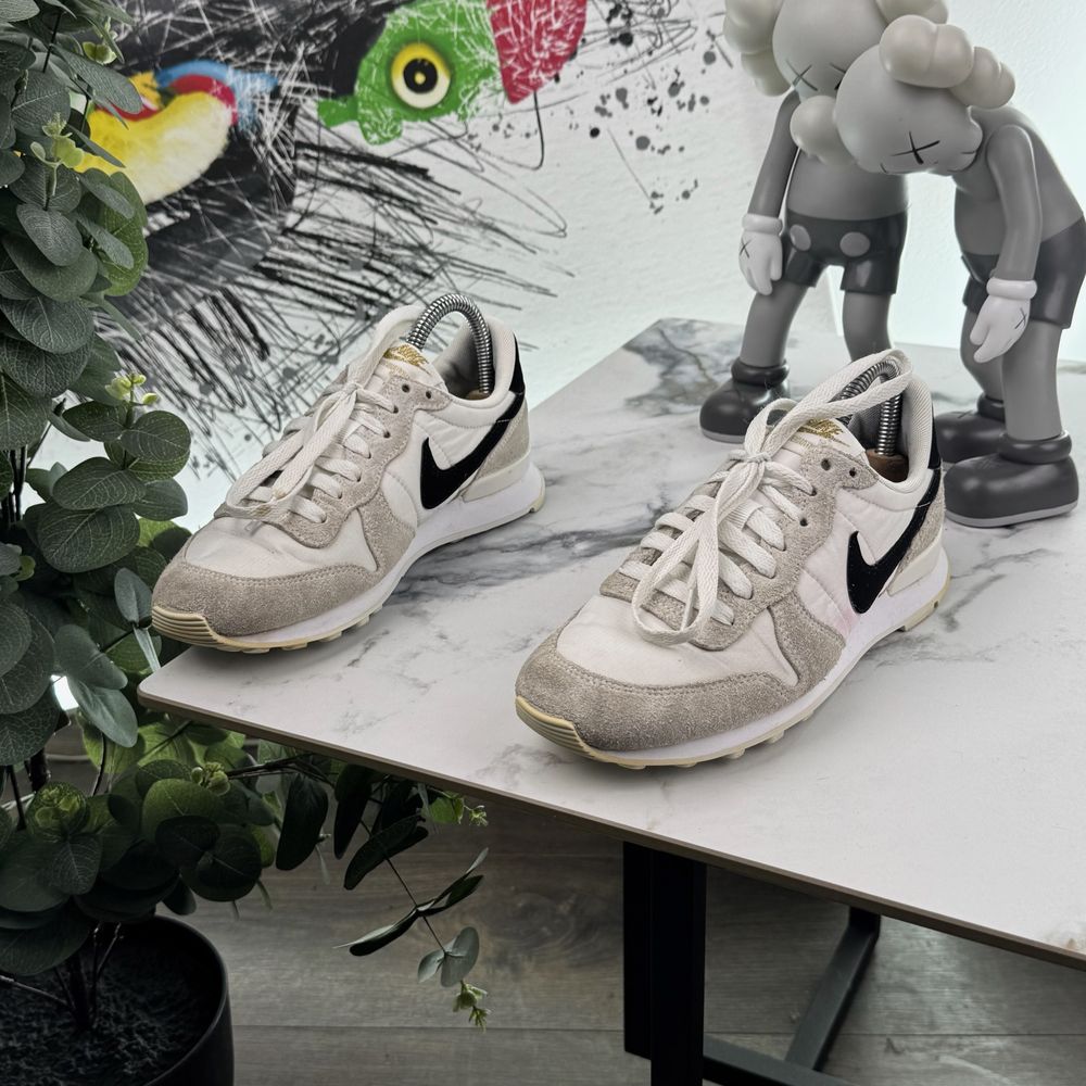 Кросівки Nike Internationalist 37.5 розмір 1678