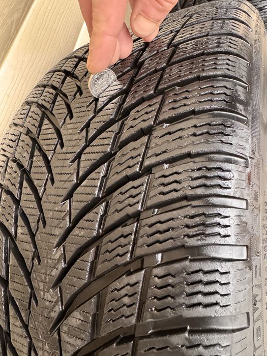 Продам 2 пари дисків Tesla 235/35 r20— літні та зимові