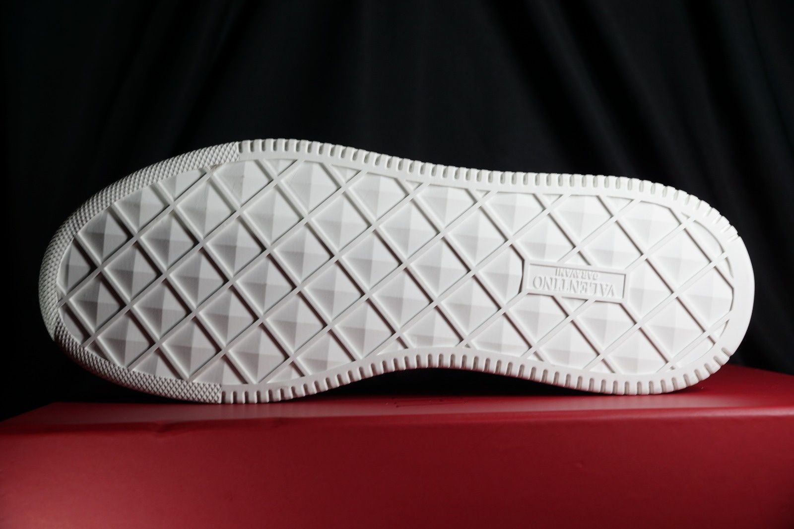 Valentino Garavani One Stud XL Toile Iconographe sneakers