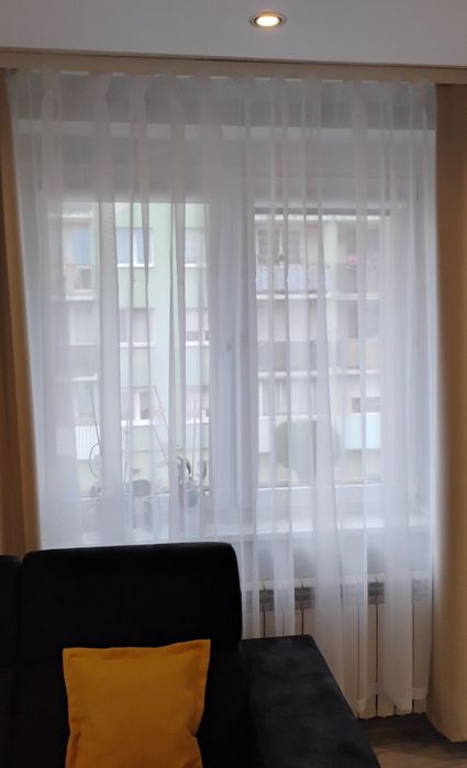 Uszyję firany z białego gładkiego woalu