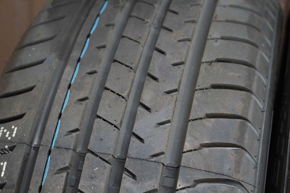 215  50 R17 Berlin Tires Sumer UHP1