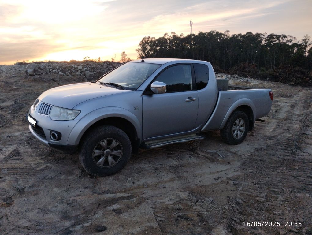 Mitsubishi L200 2.5 DI-D CLUB INTENSE 4x4