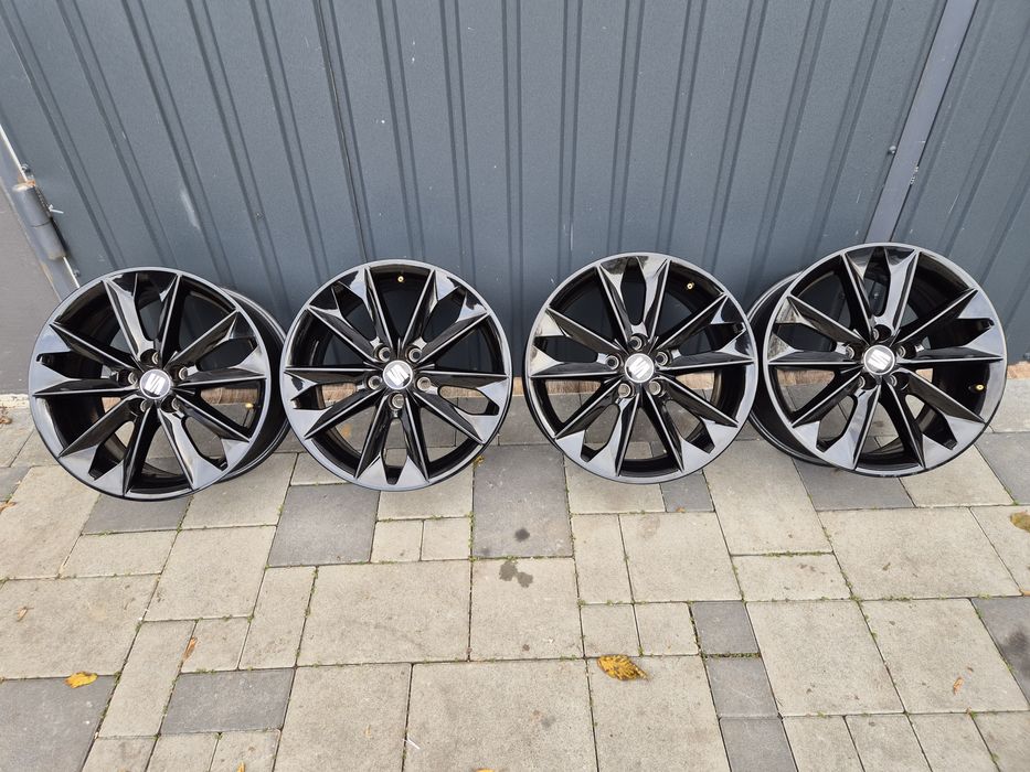 Диски 5*100, R16,  Seat,  Volkswagen Golf 4, Scoda Fabia,  Tour