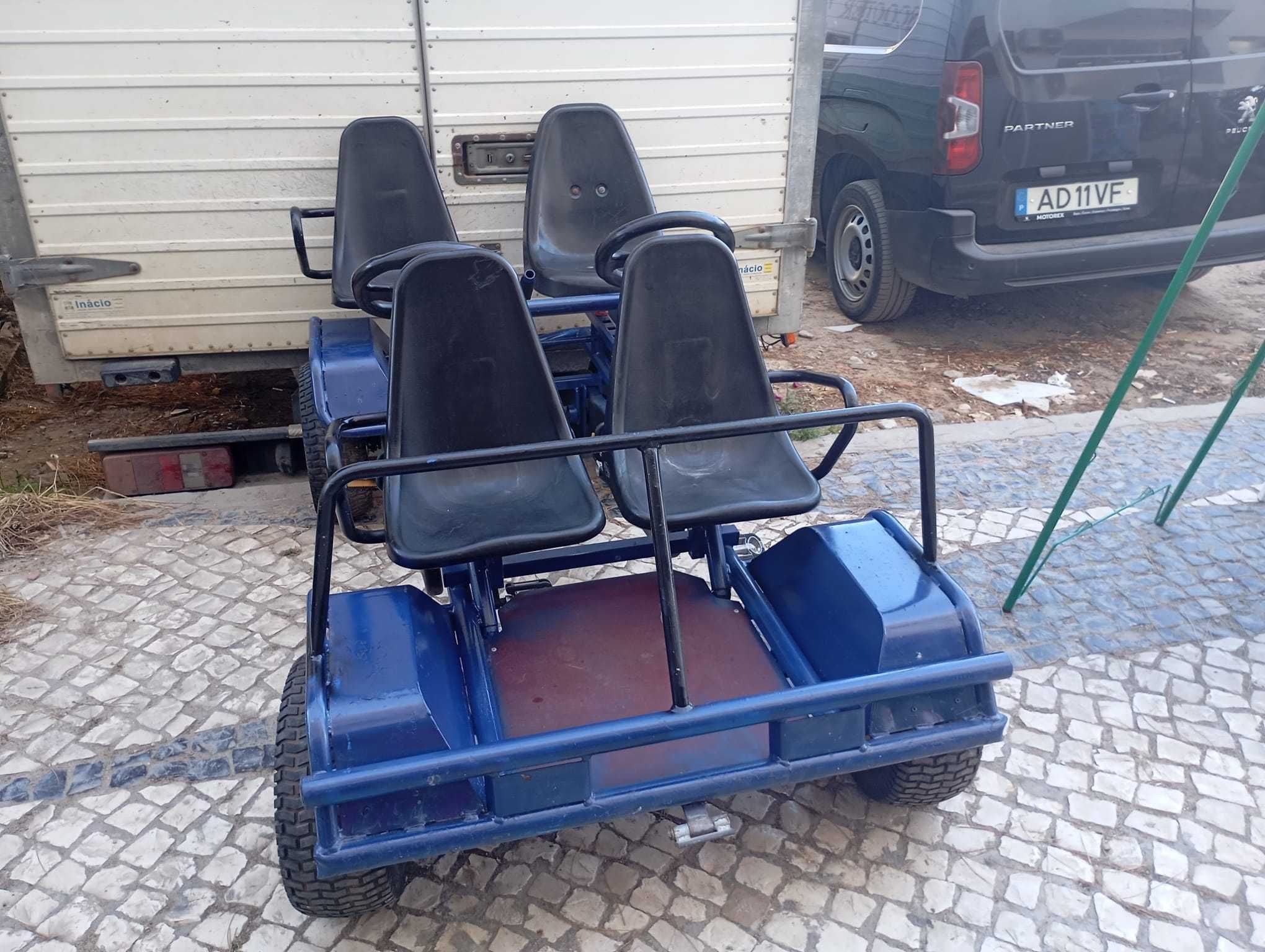 Carrinho a pedal