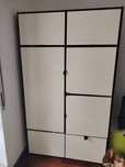 Roupeiro IKEA branco e preto