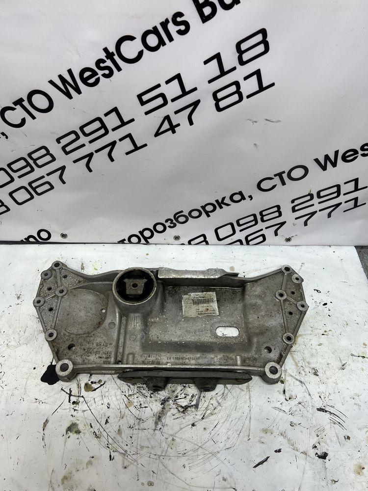 Підрамник передній VW Touran 2003-2010 1K0199369G Vag