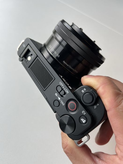 Aparat Sony ZV-E10 | Samo body |Stan idealny, jak nowy | Mały przebieg