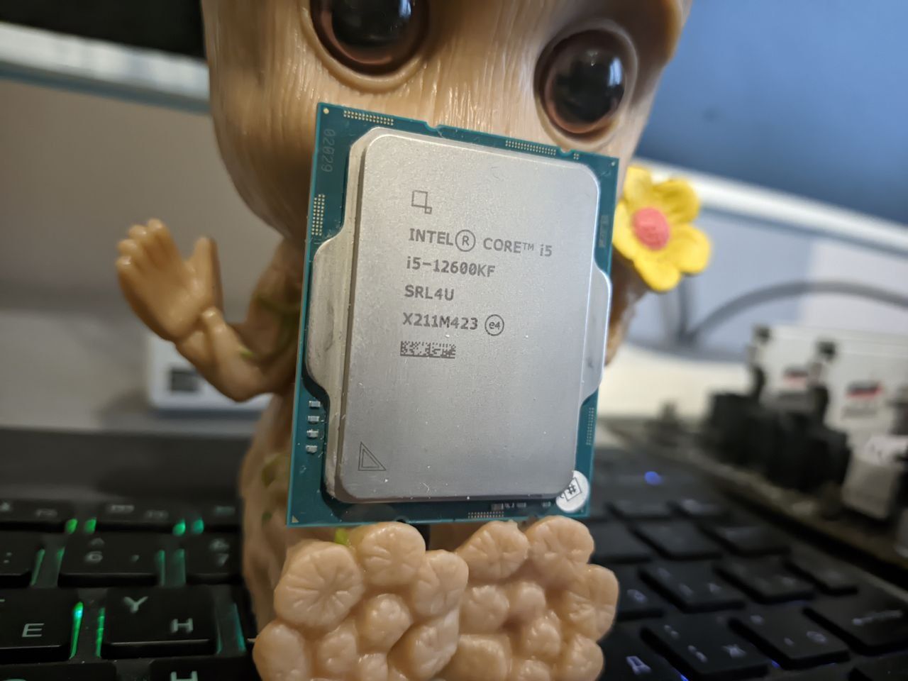 Процессор Intel i5 12600 kf.  10 ядер 16 потоков.( Lga 1700)