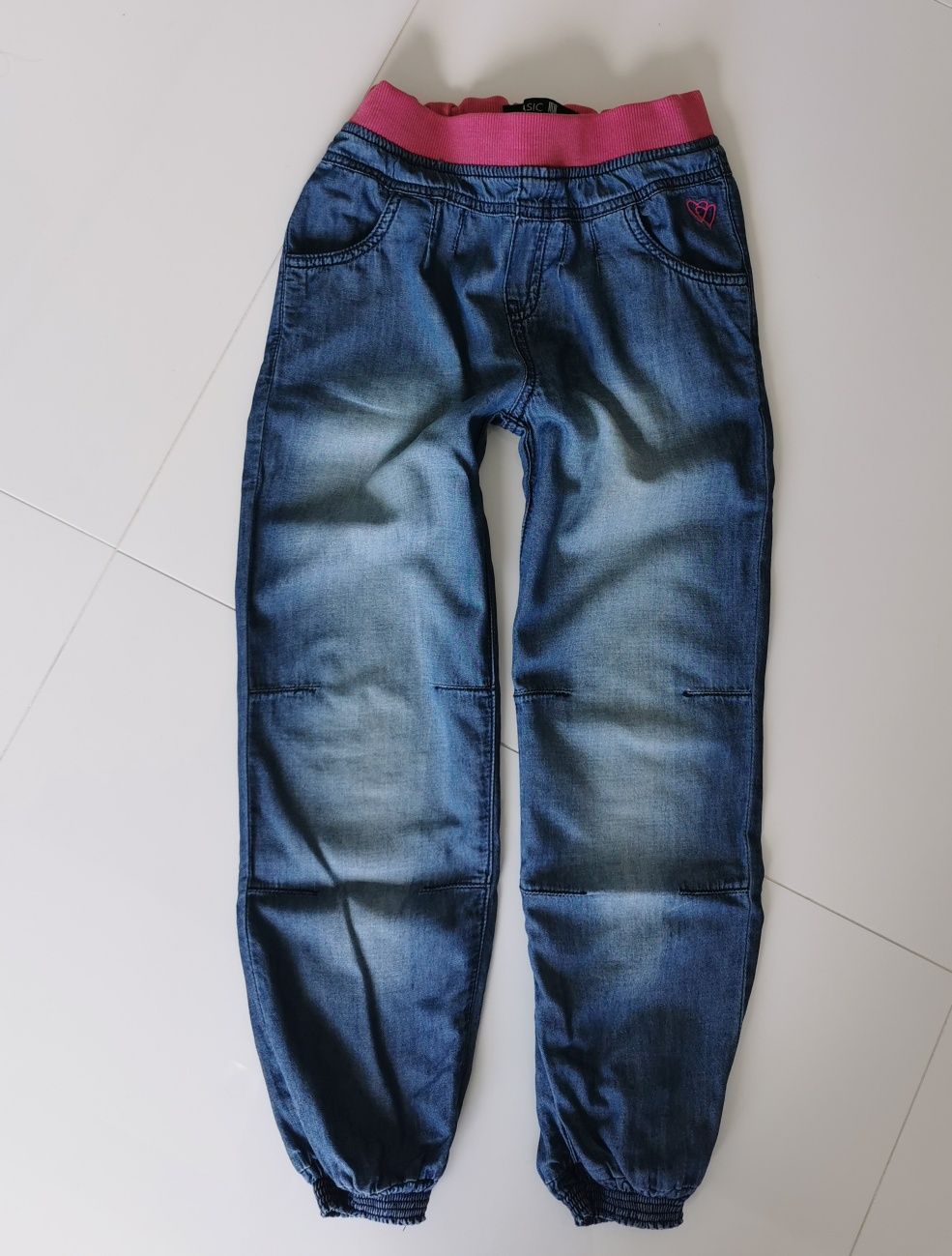 Joggery spodnie jeans dziewczęce r. 122