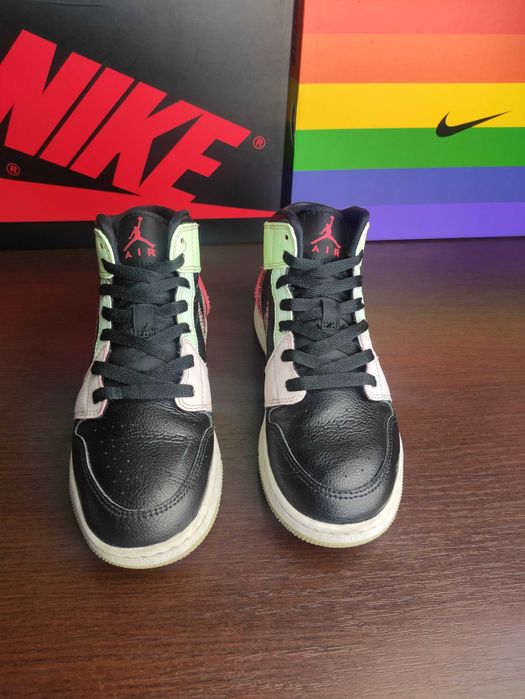 uty Nike Air Jordan 1 Mid Se 37.5 EU 23.5 cm Glow in the dark aj1