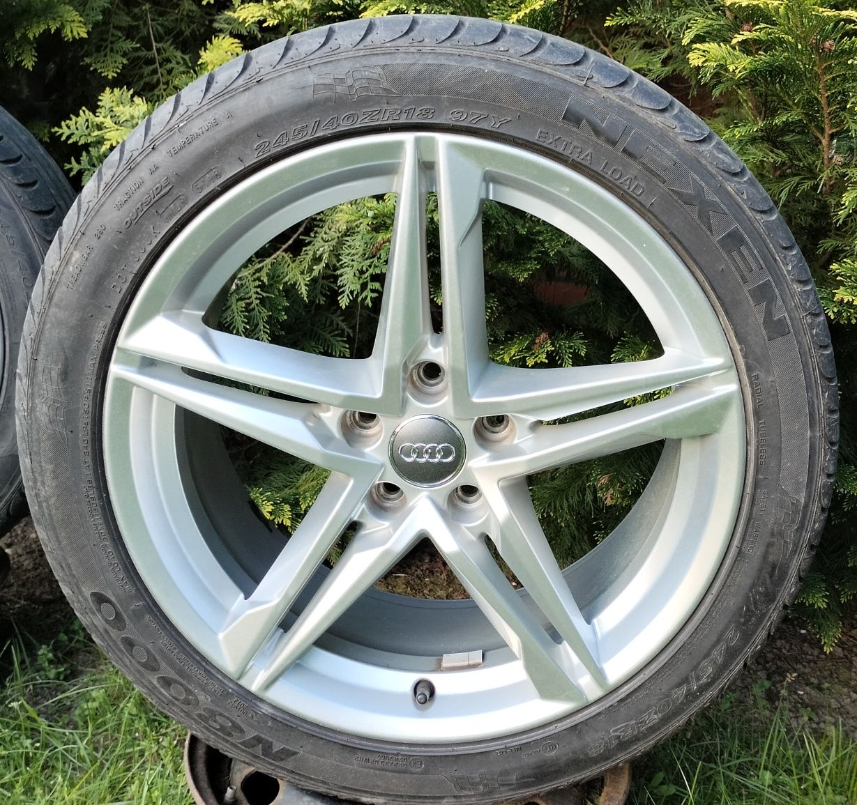 Felgi Oryginał Audi A4 A5 A6 8W0 8Jx18 ET40 5x112 opony lato 245/40r18