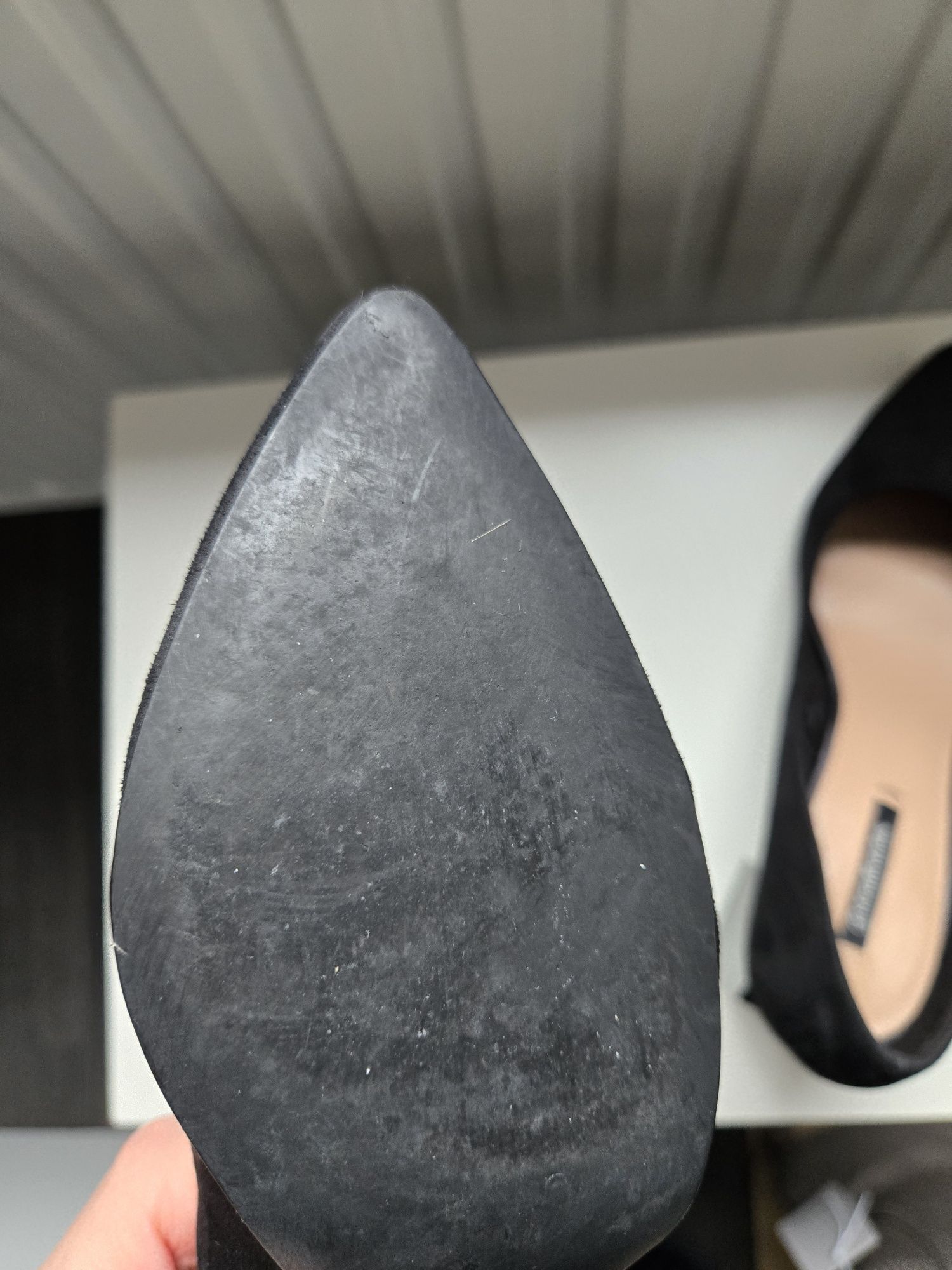 Czarne buty na słupku, Stradivarius rozm. 38