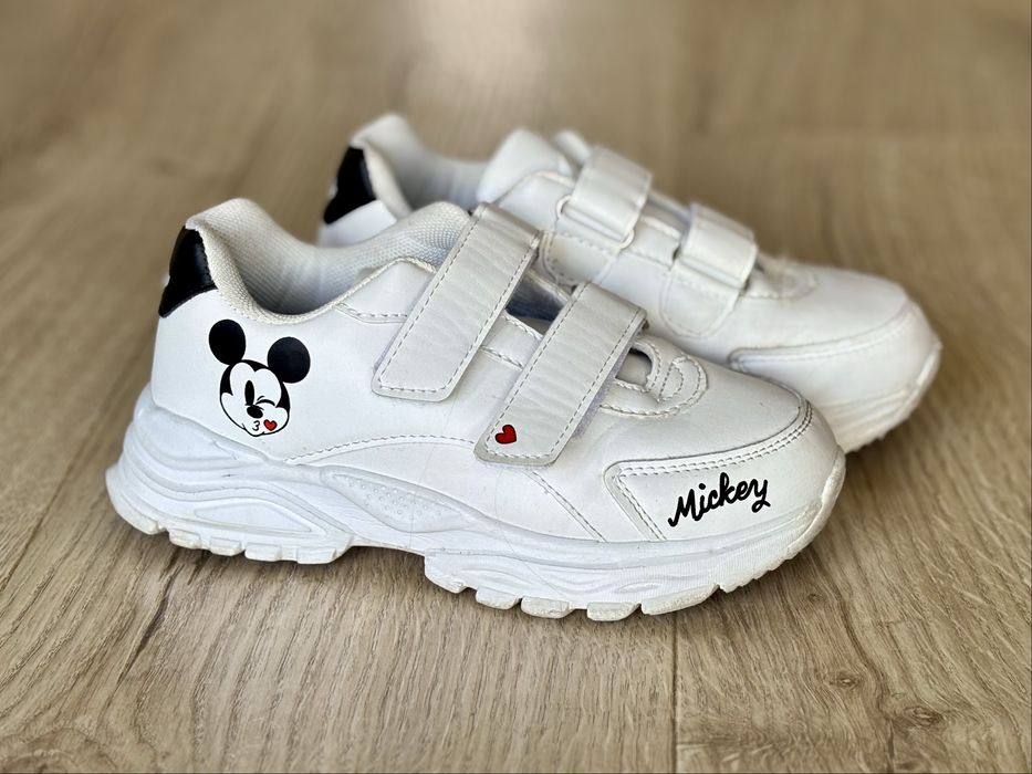 Białe buty dla dziewczynki - Sneakersy na rzepy, rozmiar 30