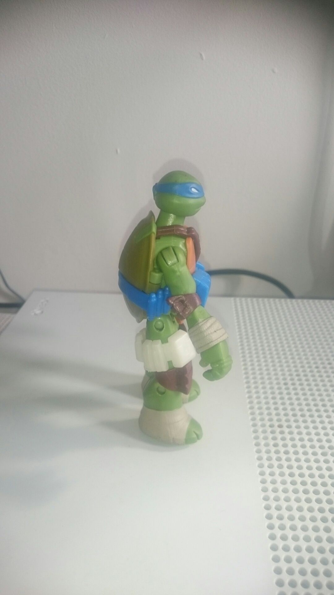 Figurka turtles Leonardo 11cm podrzucę na terenie Warszawy