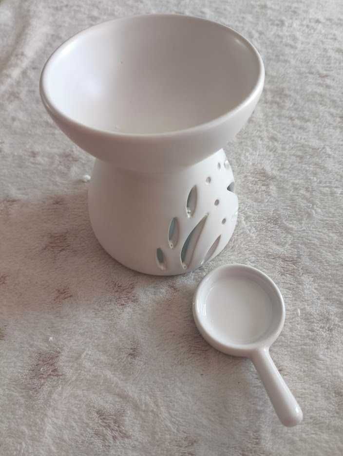 Ceramiczny Kominek Na Olejki Eteryczne