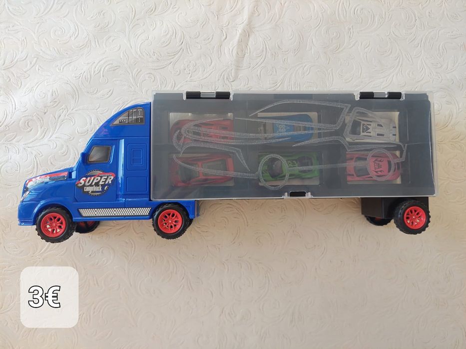 Variados brinquedos