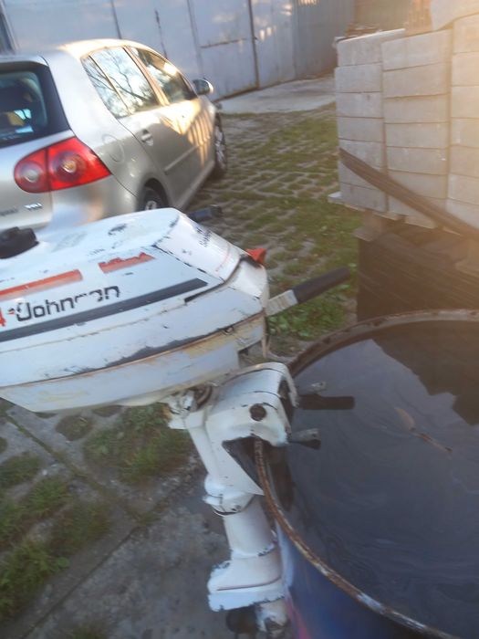 Silnik  zaburtowy  Johnson  4.0