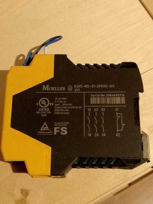 Przekaźnik bezpieczeństwa Moeller ESR5-NO-31-24VAC-DC