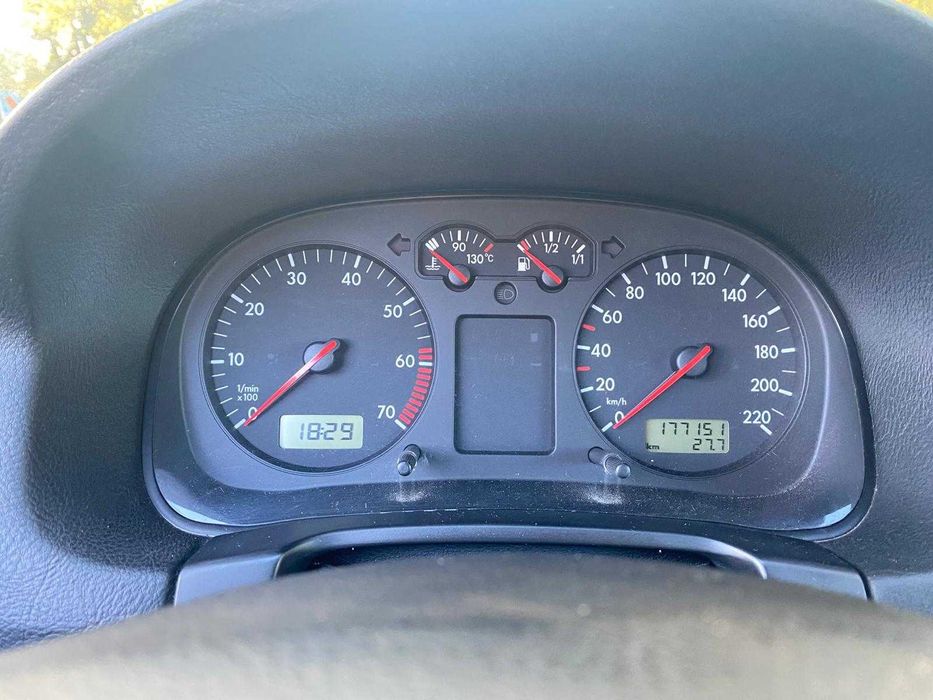 Golf IV 1.4 Gasolina