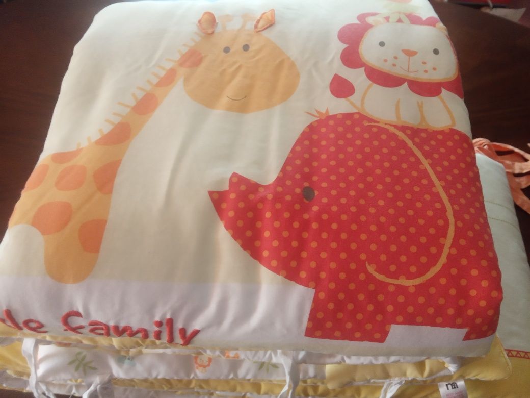 Постель детская. Одеяло, бампер, защита для детской кроватки