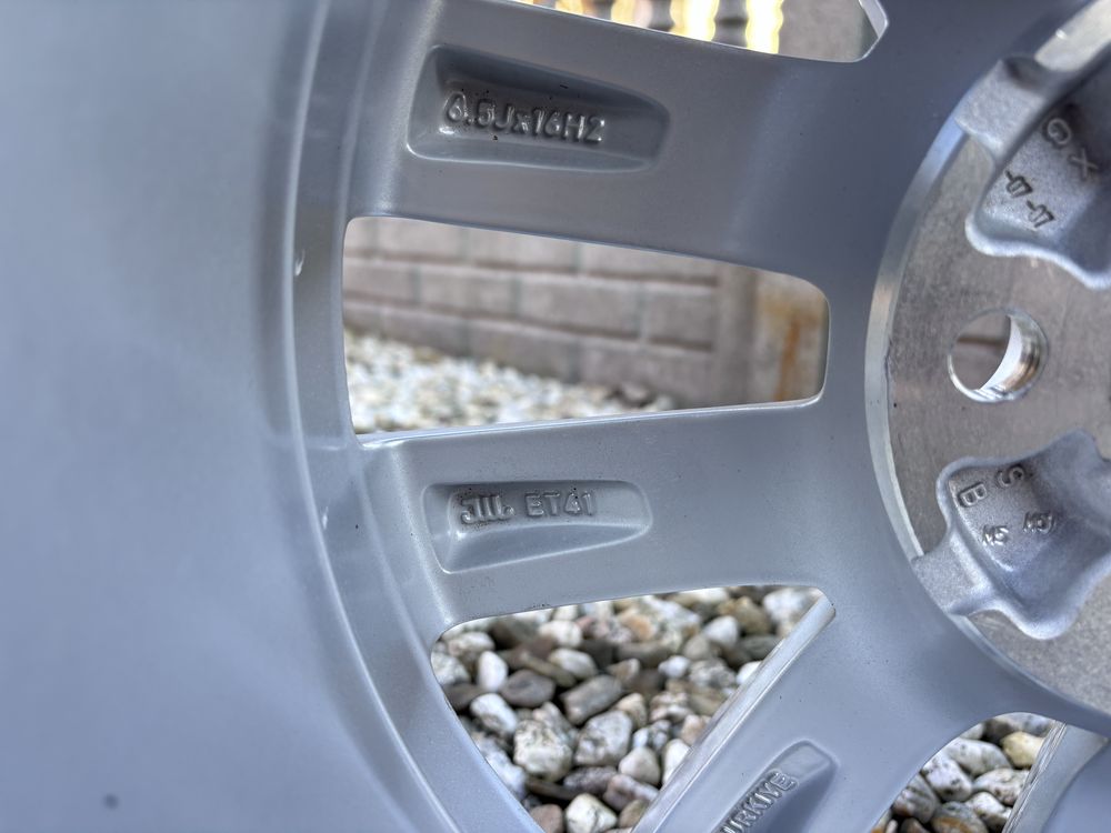 Felga Nowa oryginalna VW Passat B8 3G0 6,5Jx16 ET41 5x112