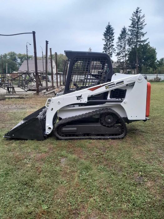 Продам навантажувач BOBCAT T450