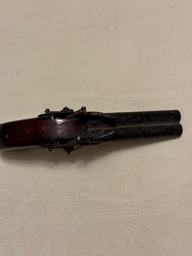 Pistola séc. XIX canos duplos