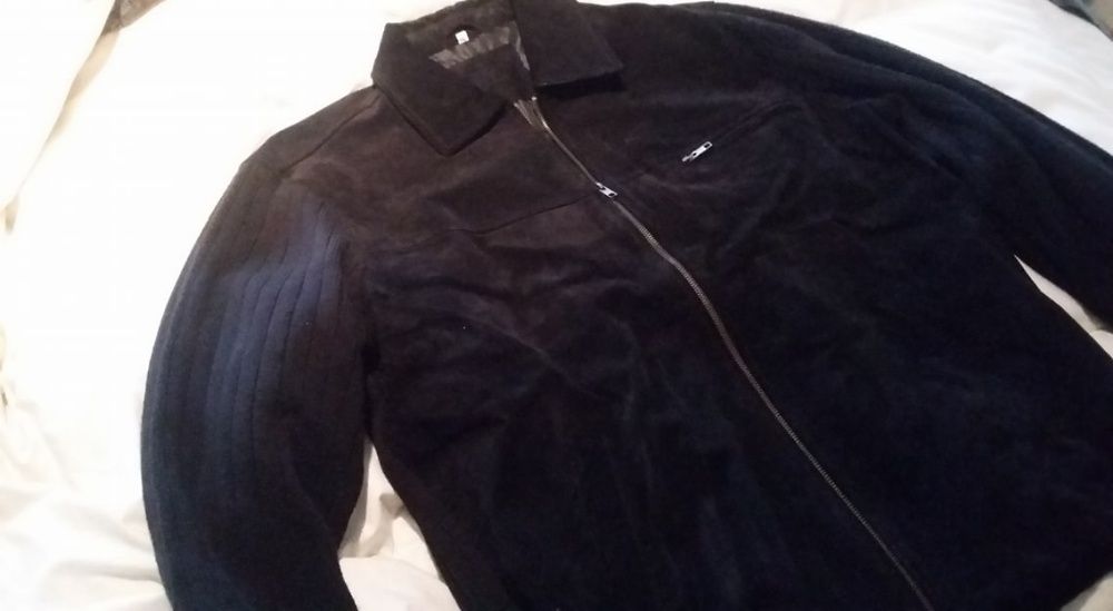 Casaco em pele tamanho XL como novo