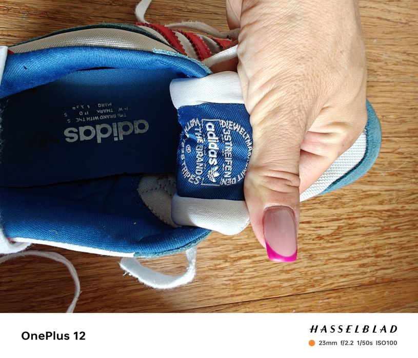 Sneakersy Adidas ZX 700 biegania damskie sportowe skórzane 39.5