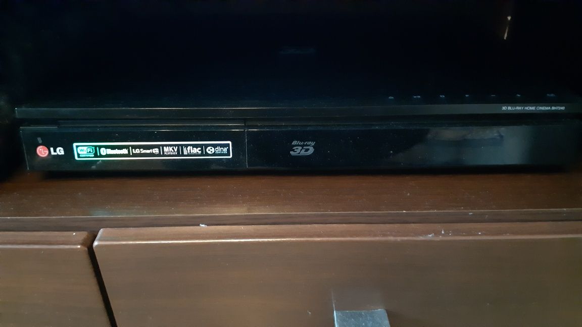 Kino domowe LG BH7240C 2.1 600w