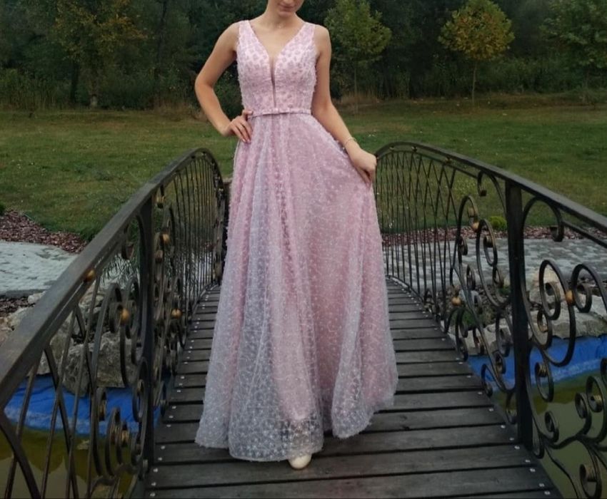 Вечірня випускна сукня