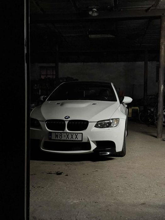 BMW M3 BMW M3 E92 Prawdziwa sztuka Roberta N. ,,Froga"