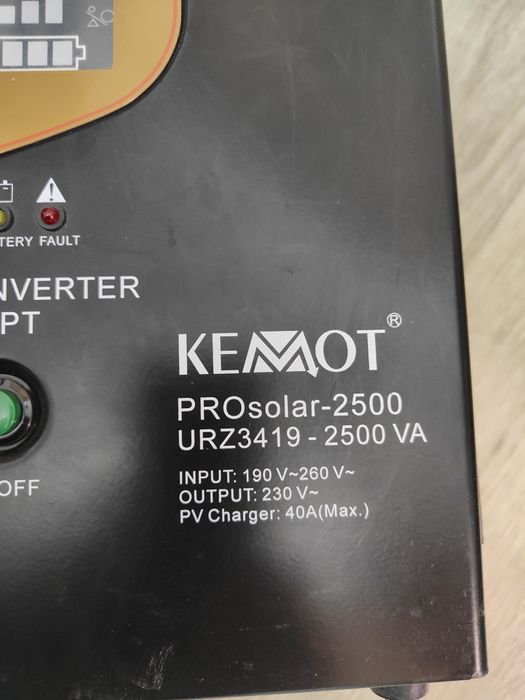 Инвертор Kemot PROsolar-2500 1800W  24В