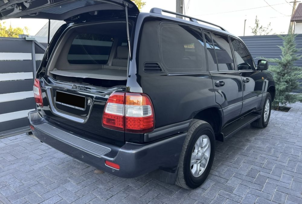 Toyota Land Cruiser 100 VX