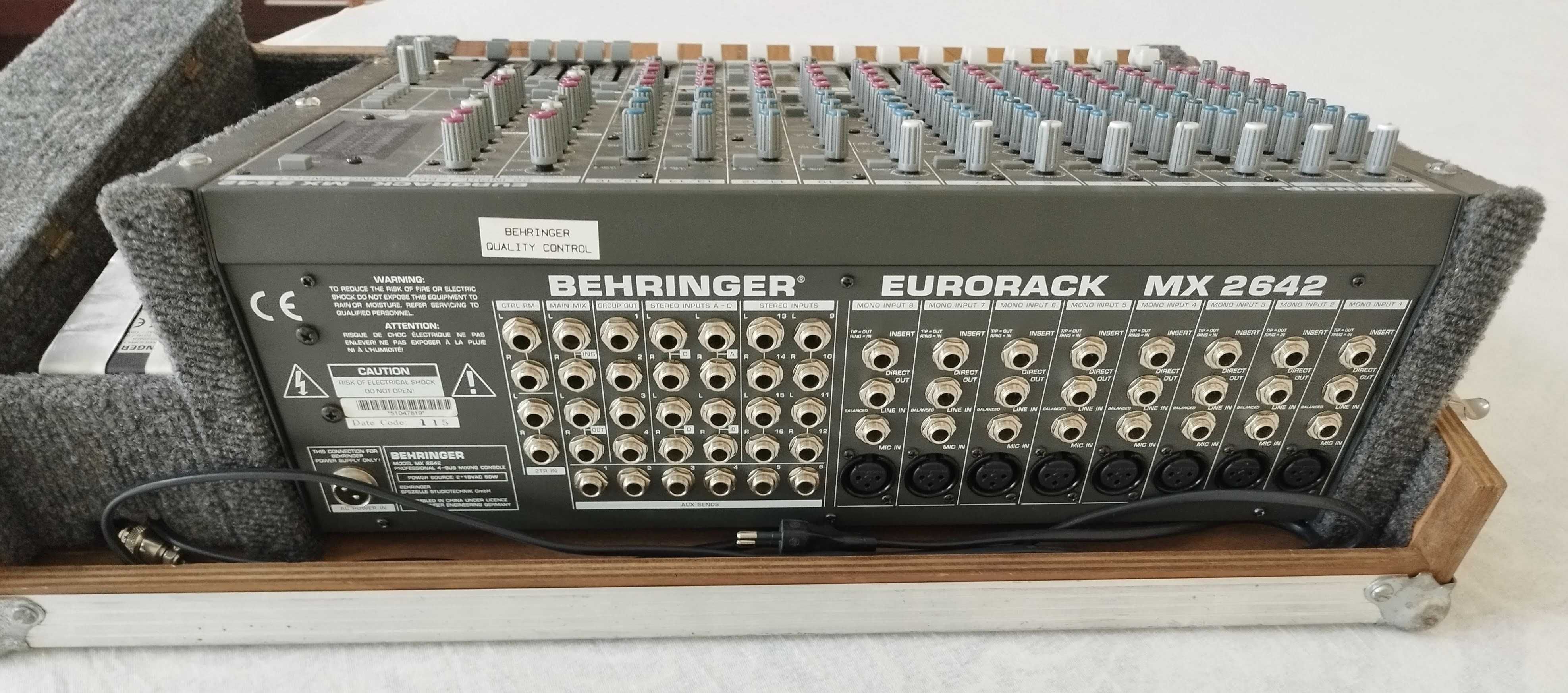 Mesa Som Profissional Behringer