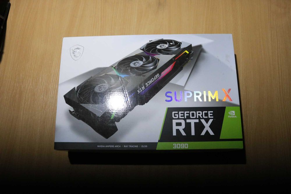 Відеокарта MSI GeForce RTX 3090 SUPRIM X 24G.