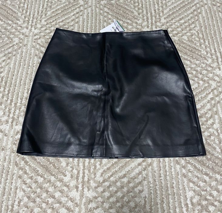 Шкіряна спідниця