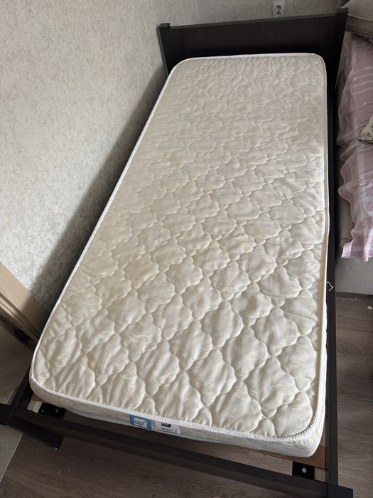 Матрац односпальний, стан нового 80*190