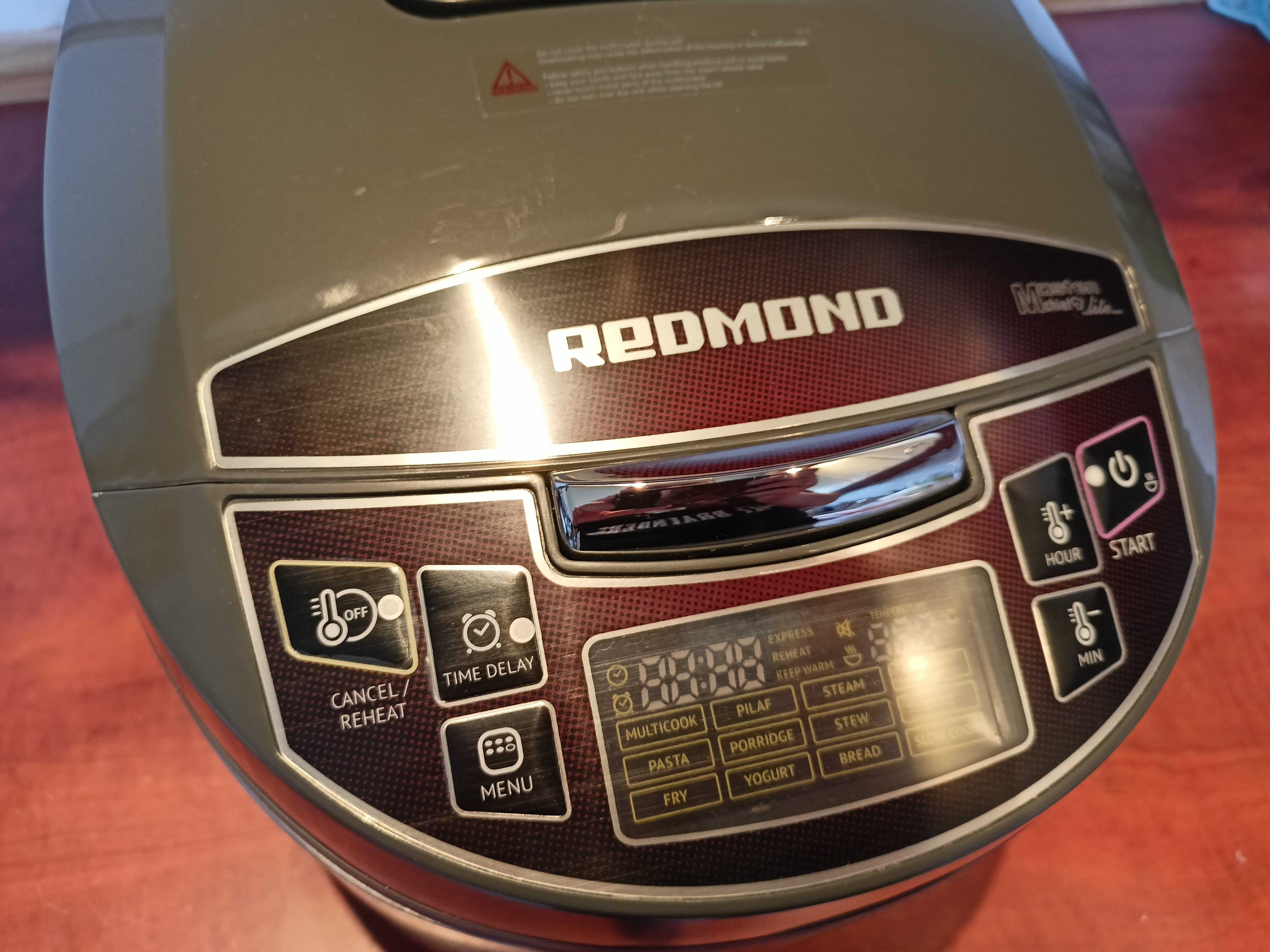 Multicooker REDMOND RMC-4510E, raz użyty, 1000W, pojemność 5L