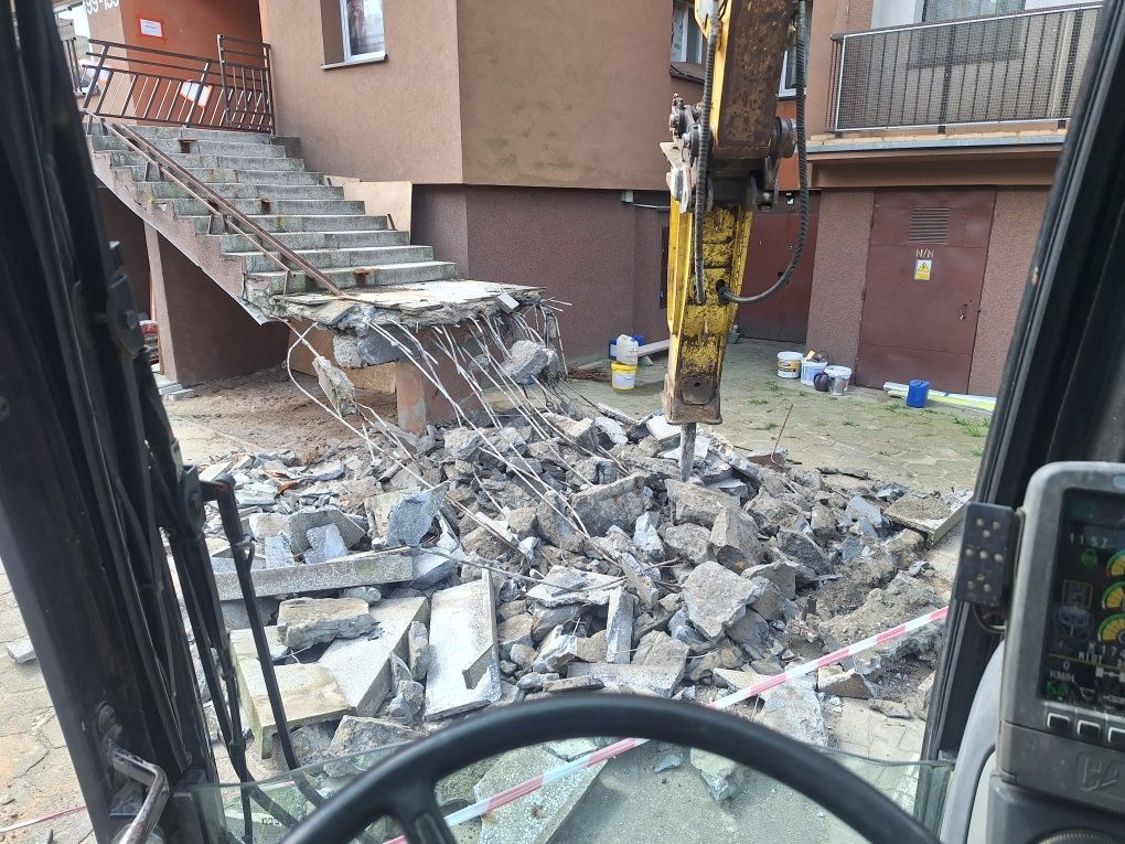 Wynajem koparki kołowej obrotowej z młotem