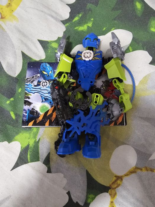 Lego Hero Factory Surge 6217, 6201 и 6282
